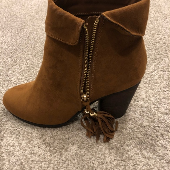 LC Lauren Conrad Booties - Picture 3 of 6